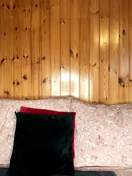 petrouchkaaa  online show from 12/21/25, 10:17