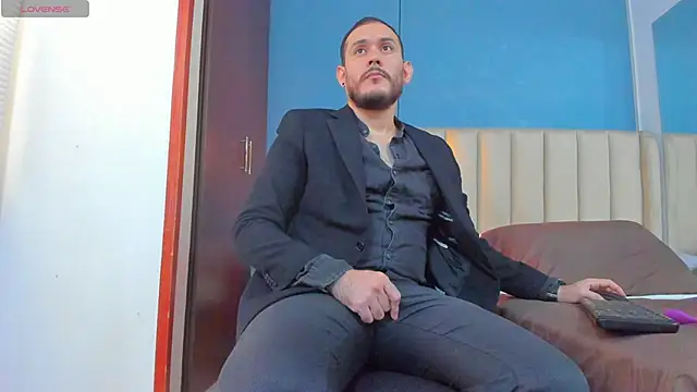 jeanpiere  online show from 11/09/25, 12:31