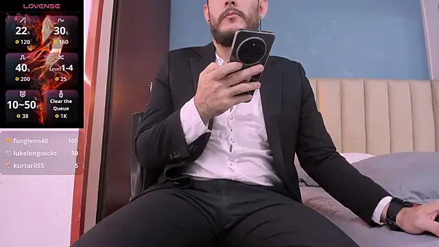 jeanpiere  online show from 11/30/25, 01:12