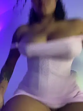 charlotteeruss online show from 12/02/25, 05:09