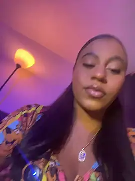 Snapshot of charlotteeruss chatting on 07/18/26, 03:04 charlotteeruss online show from 07/18/26, 03:04