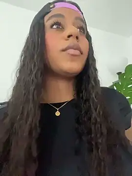 charlotteeruss online show from 02/21/26, 06:21