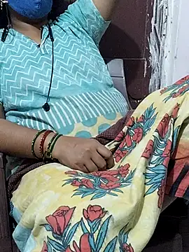 yours-kavaya online show from 12/17/25, 04:34