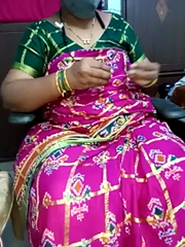 yours-kavaya online show from 10/31/25, 06:26