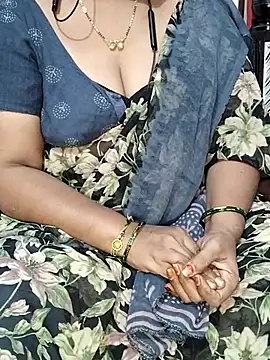 yours-kavaya online show from 12/02/25, 07:21