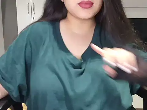 Miss cutiepie online show from 10/17/25, 06:53