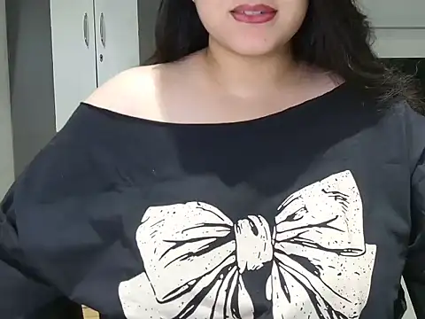 Miss cutiepie online show from 10/14/25, 07:47