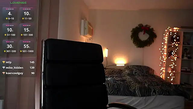 Snapshot of olivia_jeas chatting on 12/22/25, 09:26 olivia jeas online show from 12/22/25, 09:26