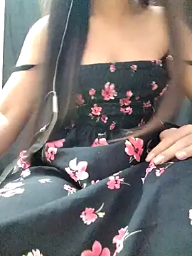 Snapshot of Roshni_98 chatting on 09/22/25, 05:46 Roshni 98 online show from 09/22/25, 05:46