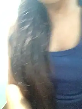 Snapshot of Roshni_98 chatting on 09/15/25, 05:35 Roshni 98 online show from 09/15/25, 05:35