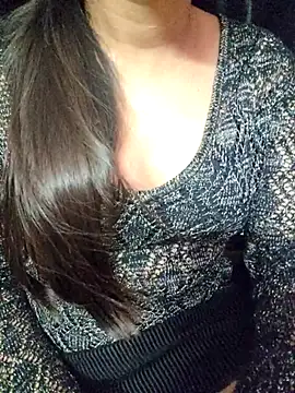 Snapshot of Roshni_98 chatting on 11/03/25, 04:54 Roshni 98 online show from 11/03/25, 04:54