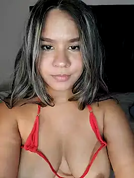 Snapshot of LarissaGaby01 chatting on 02/15/25, 02:26 LarissaGaby01 online show from 02/15/25, 02:26