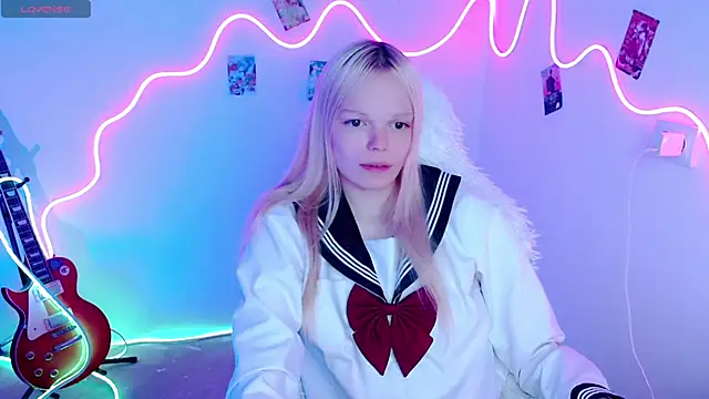 Emily Nyaffee online show from 09/29/25, 02:34