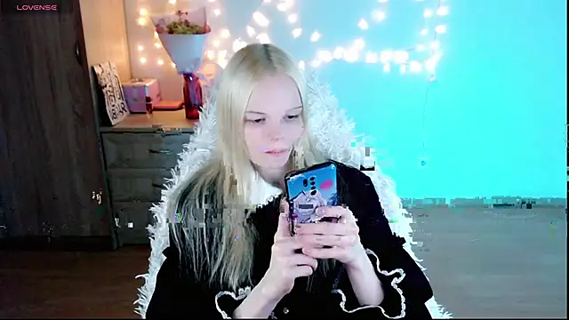 Emily Nyaffee online show from 03/02/25, 11:50