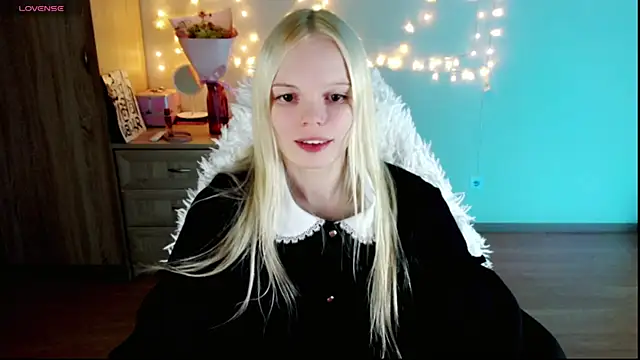 Emily Nyaffee online show from 03/01/25, 08:21