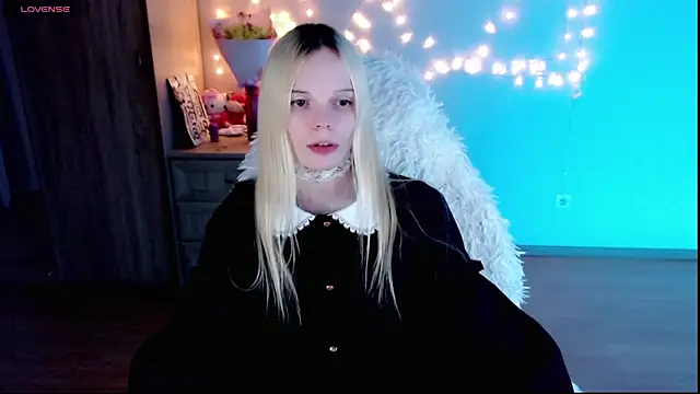 Emily Nyaffee online show from 02/21/25, 11:54