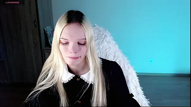 Emily Nyaffee online show from 02/11/25, 11:33