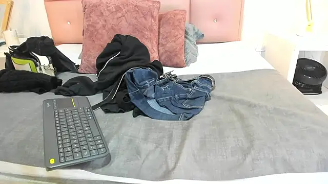 lhiamfit online show from 12/05/25, 03:10