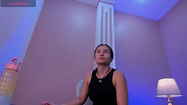 KarlynHoliss online show from 12/11/24, 11:51