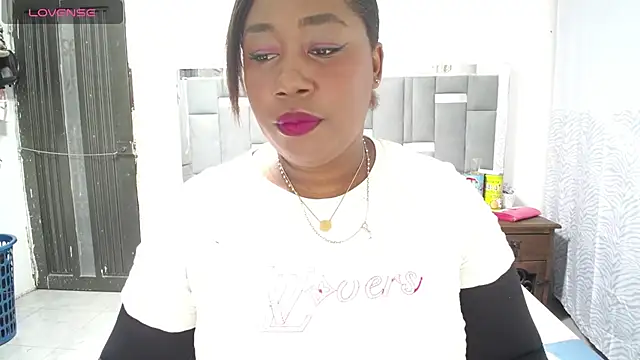 thickebonymilfF online show from 03/10/25, 01:01
