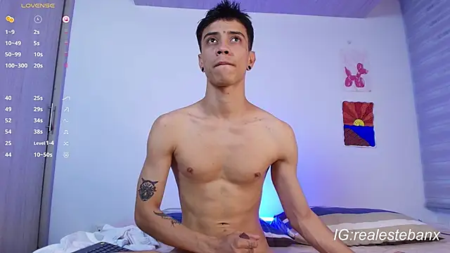 Snapshot of Esteban_Knight chatting on 11/12/25, 10:24 Esteban Knight online show from 11/12/25, 10:24