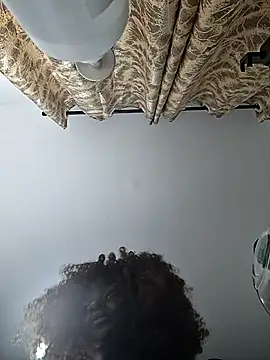 Snapshot of hornycreamybabe chatting on 09/25/25, 02:34 hornycreamybabe online show from 09/25/25, 02:34