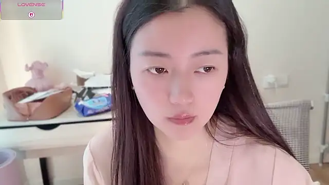 A-xena online show from 11/28/25, 02:56