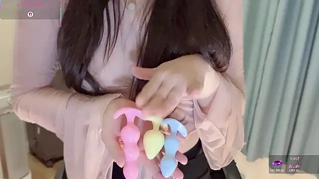 A-xena online show from 11/28/25, 03:01