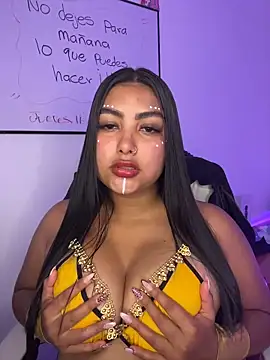 NatashaBrown12 online show from 11/15/25, 09:19