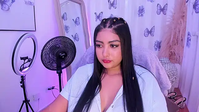 NatashaBrown12 online show from 06/02/26, 07:36