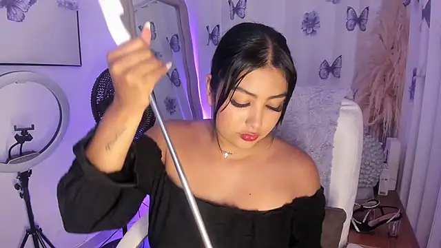 NatashaBrown12 online show from 05/26/26, 09:57