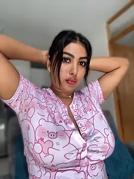 NatashaBrown12 online show from 05/17/26, 01:22
