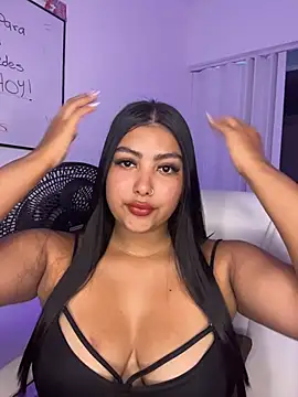 NatashaBrown12 online show from 10/29/25, 01:21