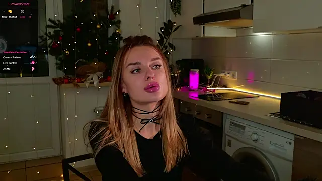 MissLovex online show from 12/21/25, 01:46