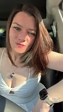 LadyLena1 online show from 05/01/26, 12:04