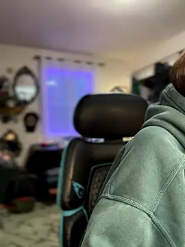 LadyLena1 online show from 11/26/25, 12:10