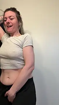 LadyLena1 online show from 03/12/26, 06:01