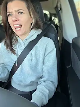 LadyLena1 online show from 10/29/25, 06:18