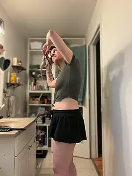 LadyLena1 online show from 12/04/25, 05:01