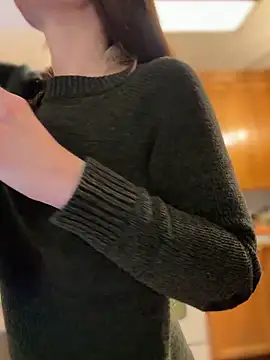 LadyLena1 online show from 12/03/25, 12:01