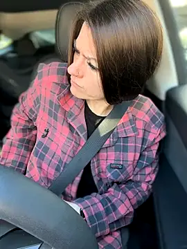 LadyLena1 online show from 11/30/25, 06:09