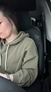 LadyLena1 online show from 02/08/26, 12:41