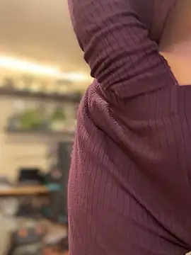 LadyLena1 online show from 11/14/25, 04:21