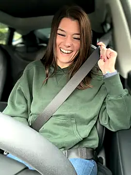 LadyLena1 online show from 11/19/25, 07:03