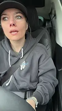 LadyLena1 online show from 03/29/26, 06:09