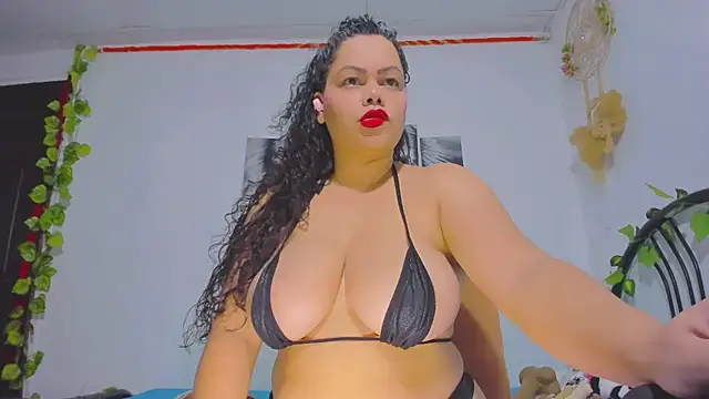 Alhelqueen online show from 04/12/26, 09:40