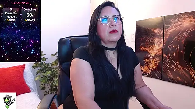 Snapshot of amalia_brunette chatting on 02/27/25, 10:20 amalia brunette online show from 02/27/25, 10:20