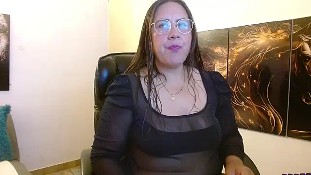 amalia brunette online show from 04/08/26, 07:10