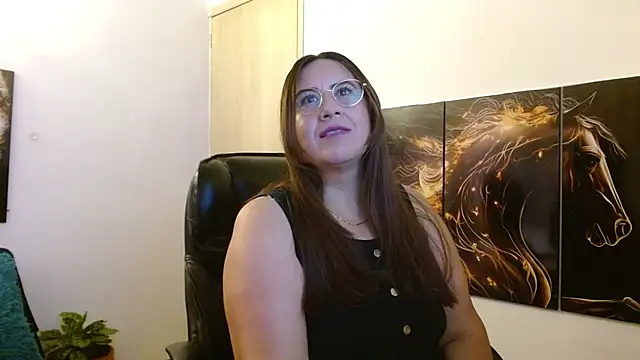 amalia brunette online show from 04/10/26, 09:22