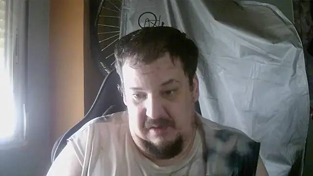 Snapshot of porkorossy chatting on 05/07/26, 07:45 porkorossy online show from 05/07/26, 07:45